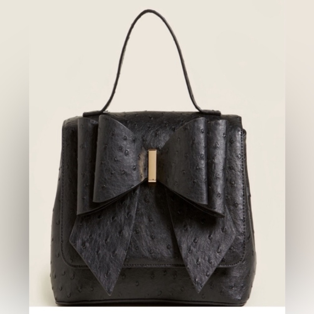 Crossi• Bold Bow Black croc embossed purse 🖤